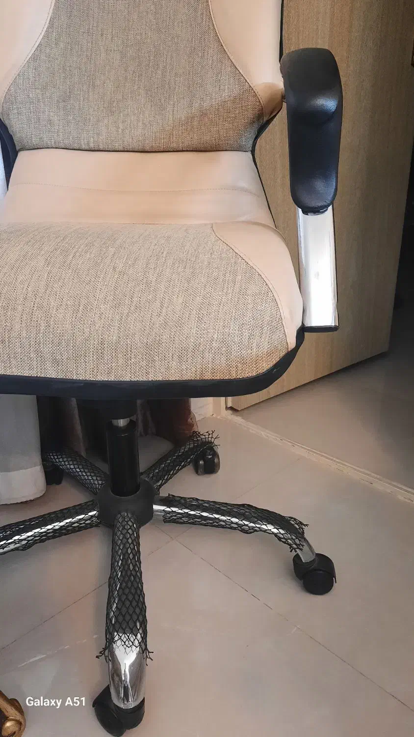 صندلی|مبلمان اداری|اراک, |دیوار