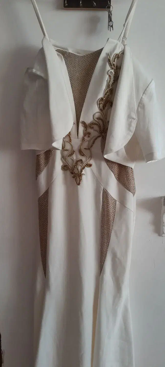 لباس مجلسی|لباس|اسفراین, |دیوار