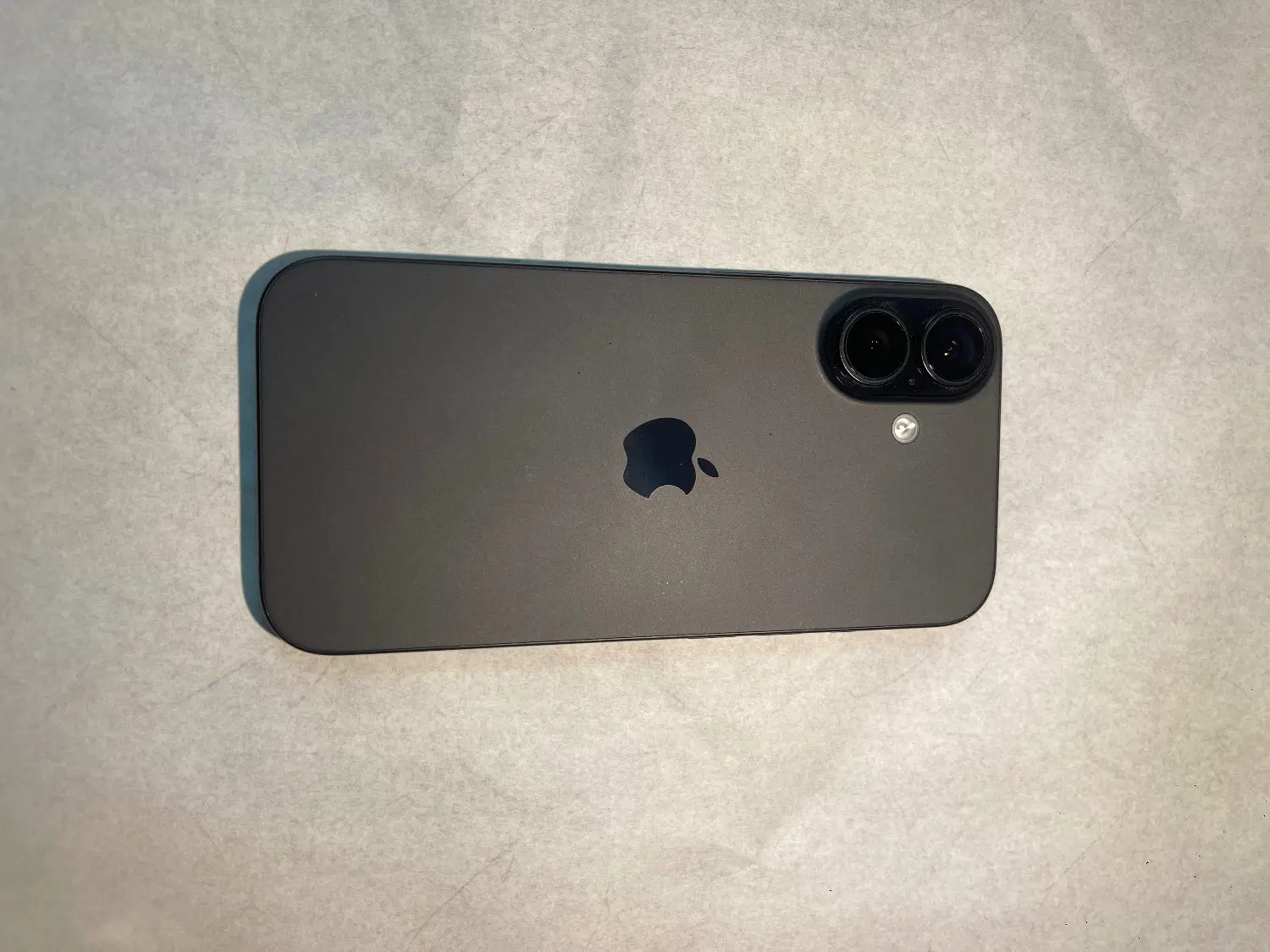 iPhone 16 Normal|موبایل|تهران, نازی‌آباد|دیوار