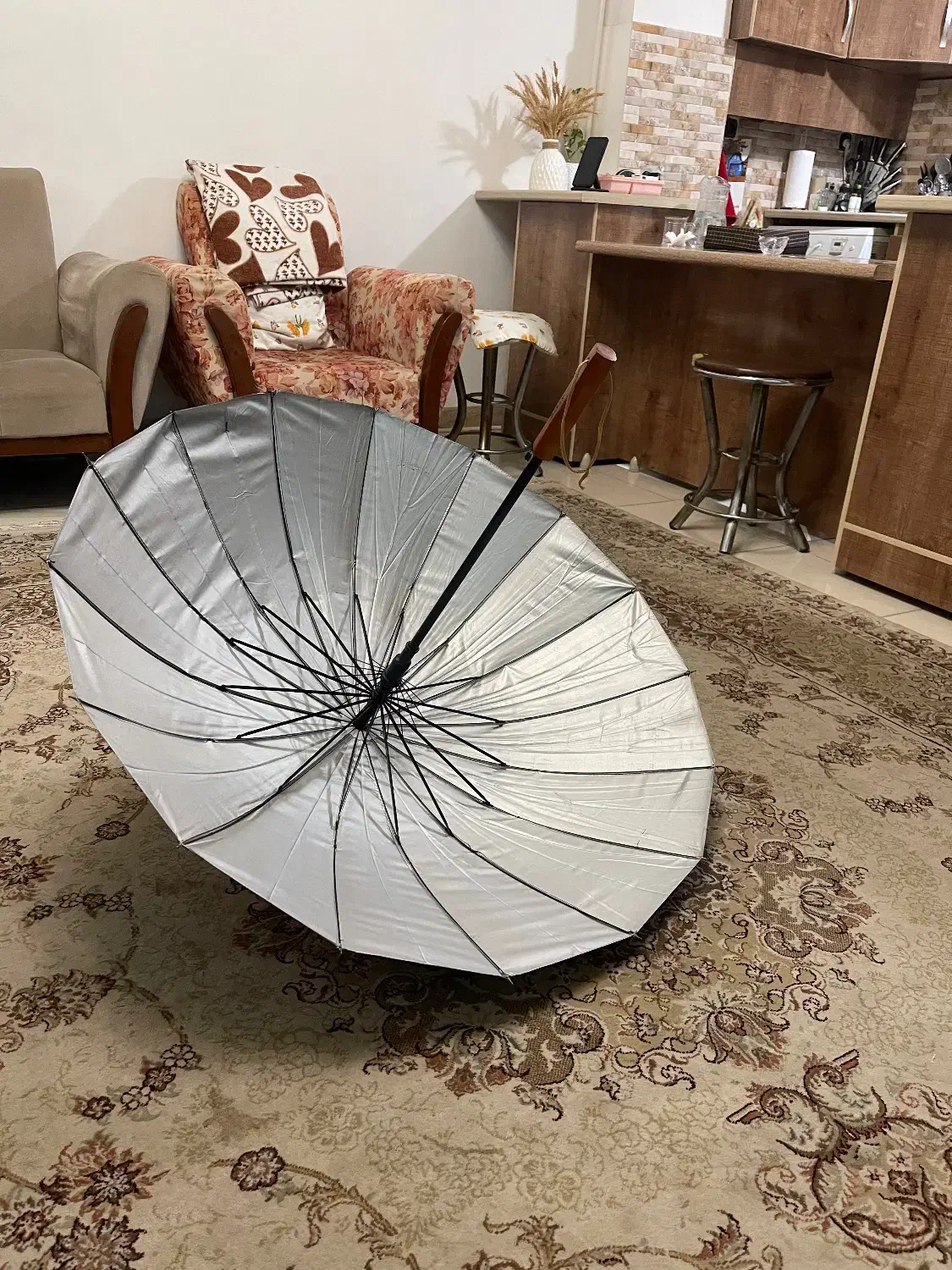 چتر بزرگ|لوازم التحریر|رشت, لاکانی|دیوار