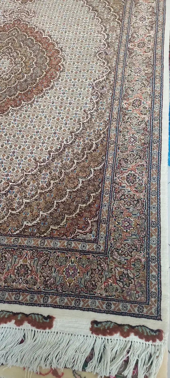 قالیچه دستبافت ماهی ( ۱/۵ × ۲ ) رج ۴۰ مرینوس|فرش|تبریز, |دیوار