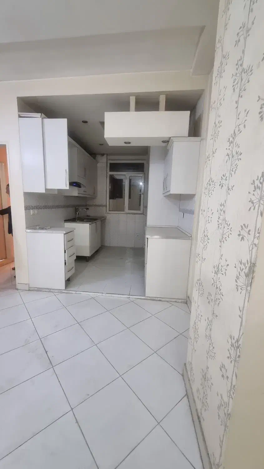 اپارتمان تک واحدی۰ ۸متری خوش نقشه و تمیز|اجارهٔ آپارتمان|تهران, دولاب|دیوار