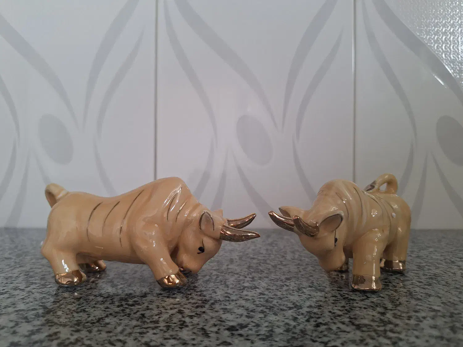 مجسمه چینی|مجسمه، تندیس، ماکت|جرقویه, |دیوار