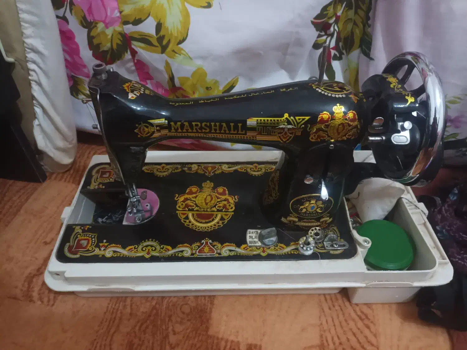 فروشی|چرخ خیاطی و ریسندگی|خوی, |دیوار