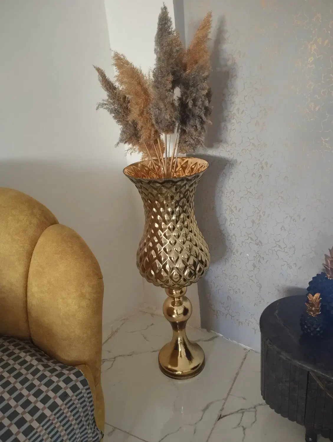 گلدان طلایی|گل مصنوعی|سنندج, |دیوار