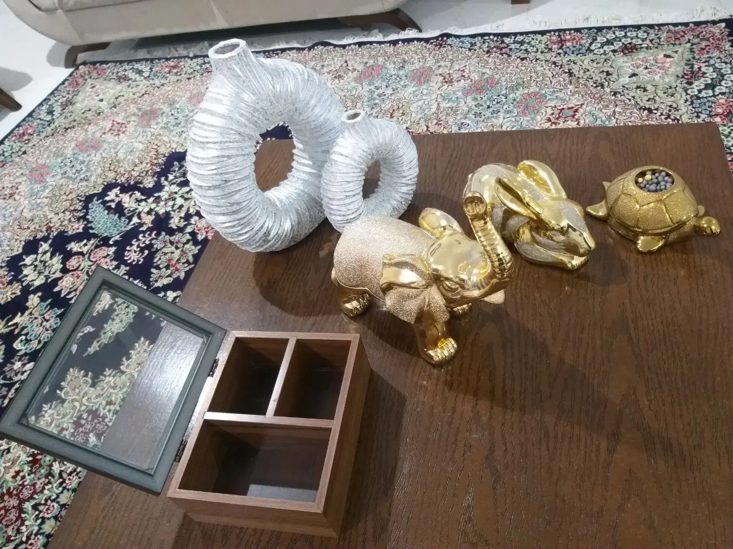 مجسمه های دکوری و جعبه پذیرایی|مجسمه، تندیس، ماکت|کرمانشاه, |دیوار