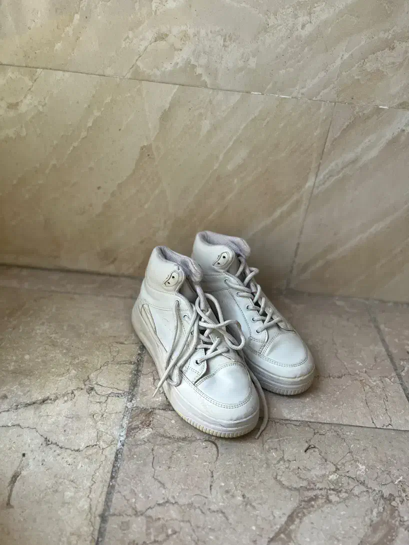 نیم بوت سایز۳۷|کیف، کفش، کمربند|تهران, امام زاده عبدالله|دیوار