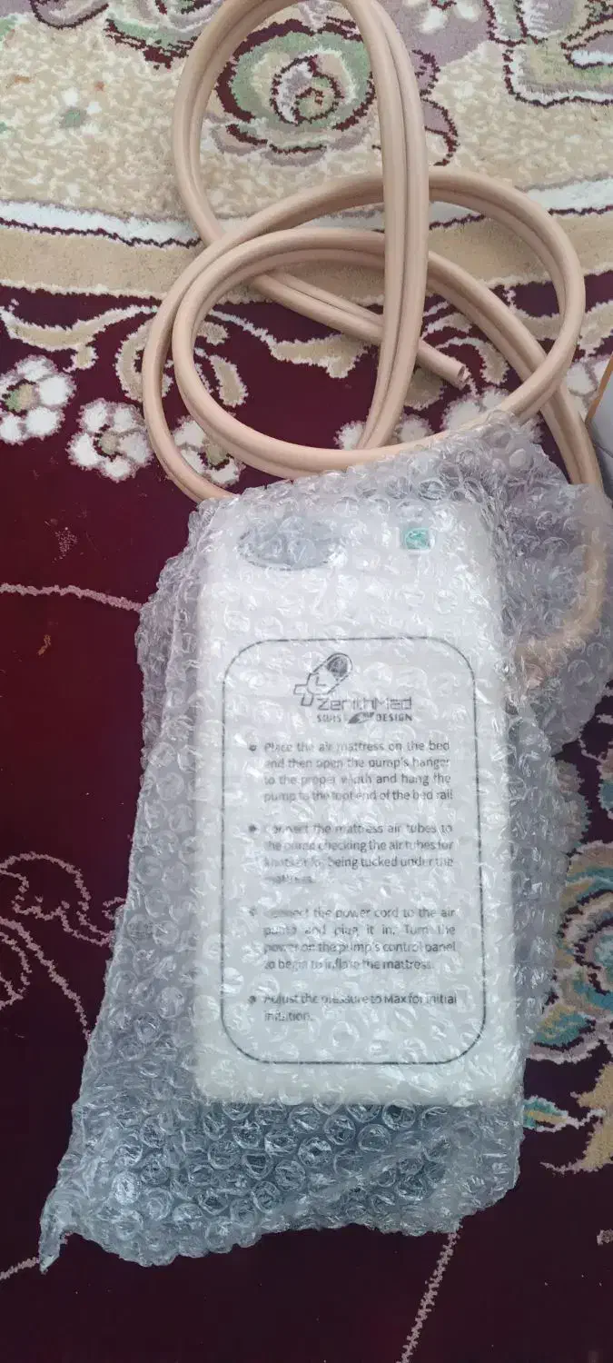 تشک بادی|تشک تختخواب|حمیل, |دیوار