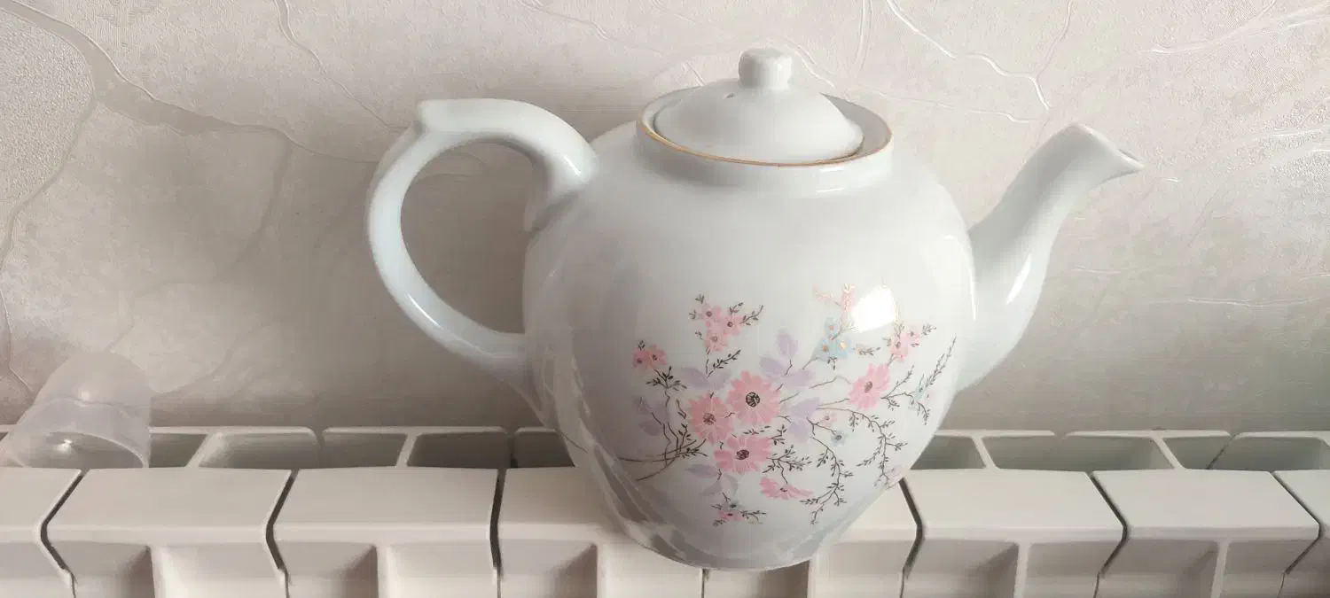 قوری بزرگ نو گل افسون چینی البرز|قوری، کتری، قهوهساز دستی|قزوین, |دیوار