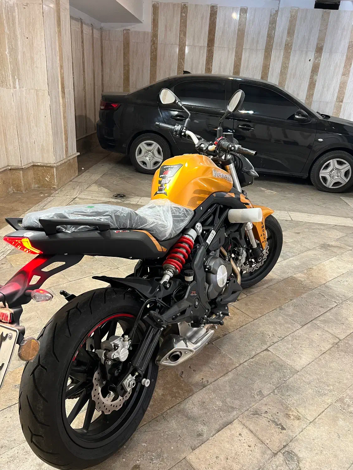 بنلی ۳۰۰ صفر کیلومتر|موتورسیکلت|تهران, نارمک|دیوار