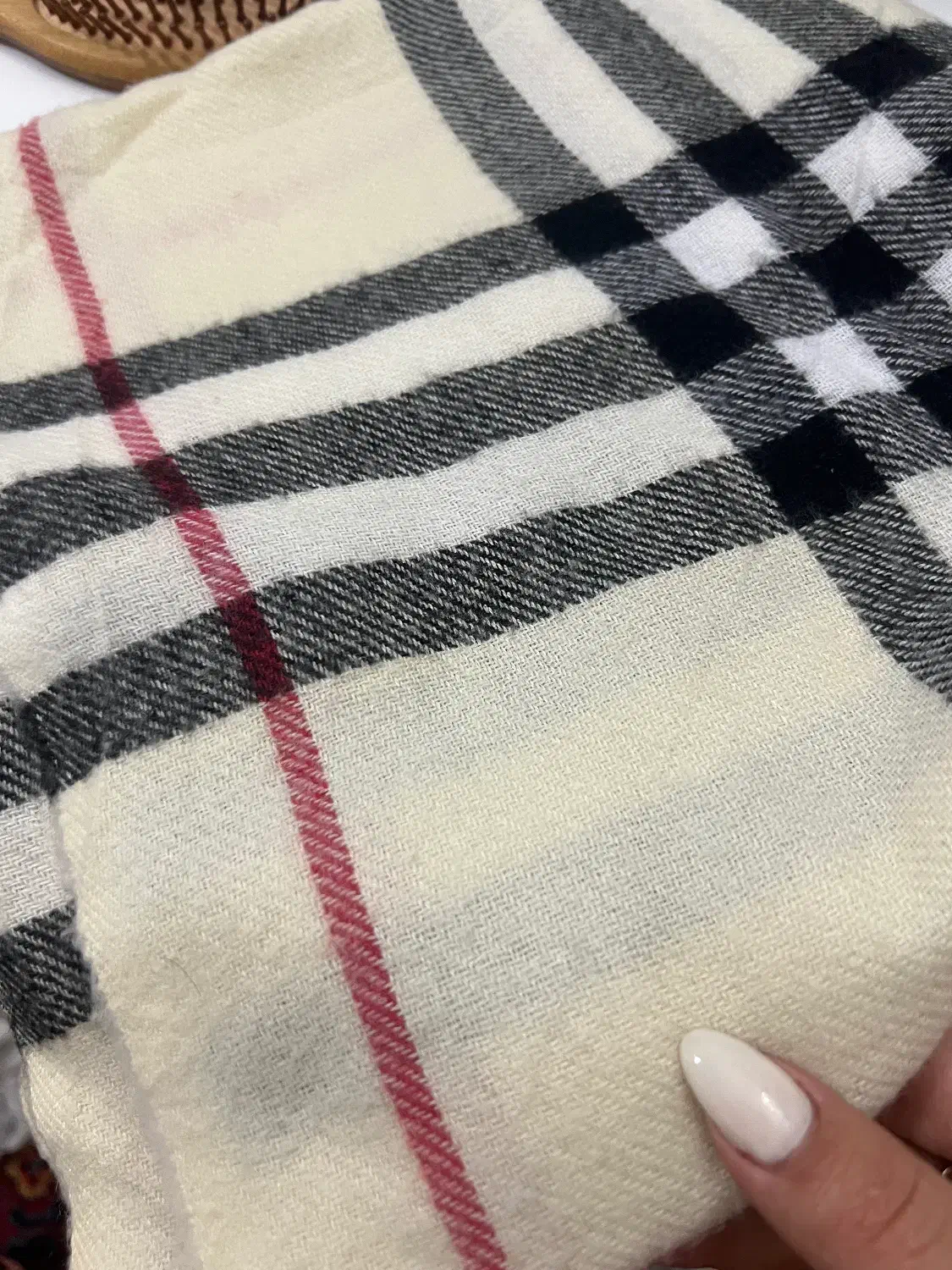 شال موهر|لباس|میانه, |دیوار