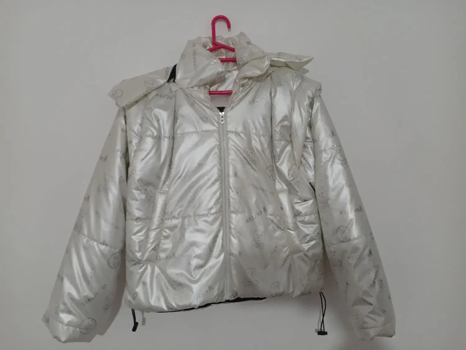 کاپشن پافر کراپ|لباس|صدرا-فارس, فاز ۱|دیوار