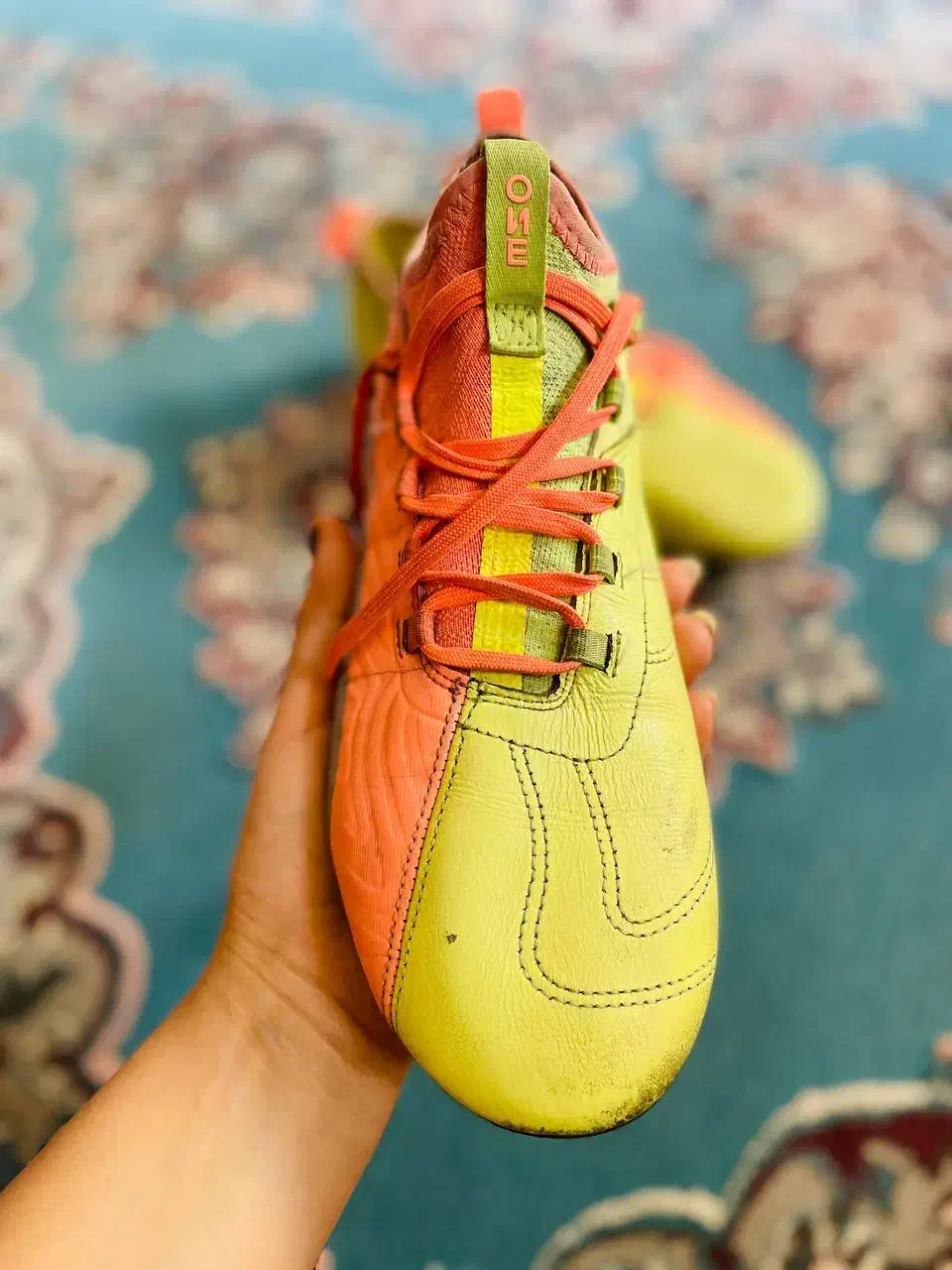 استوک فوتبال سایز 42|کیف، کفش، کمربند|خرقان, |دیوار