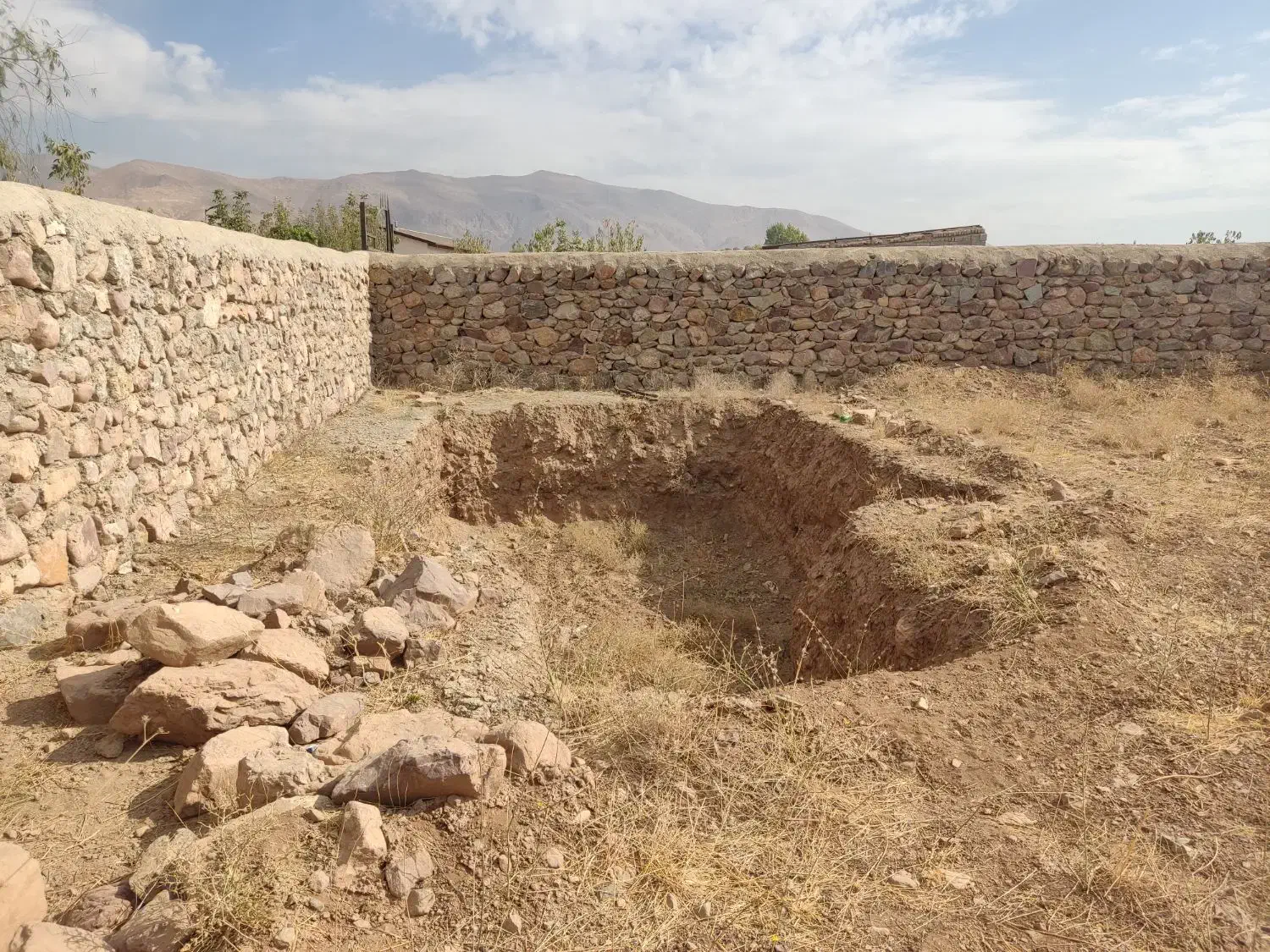 زمین باغی ویلایی فشند|فروش زمین و ملک کلنگی|هشتگرد, فشند|دیوار