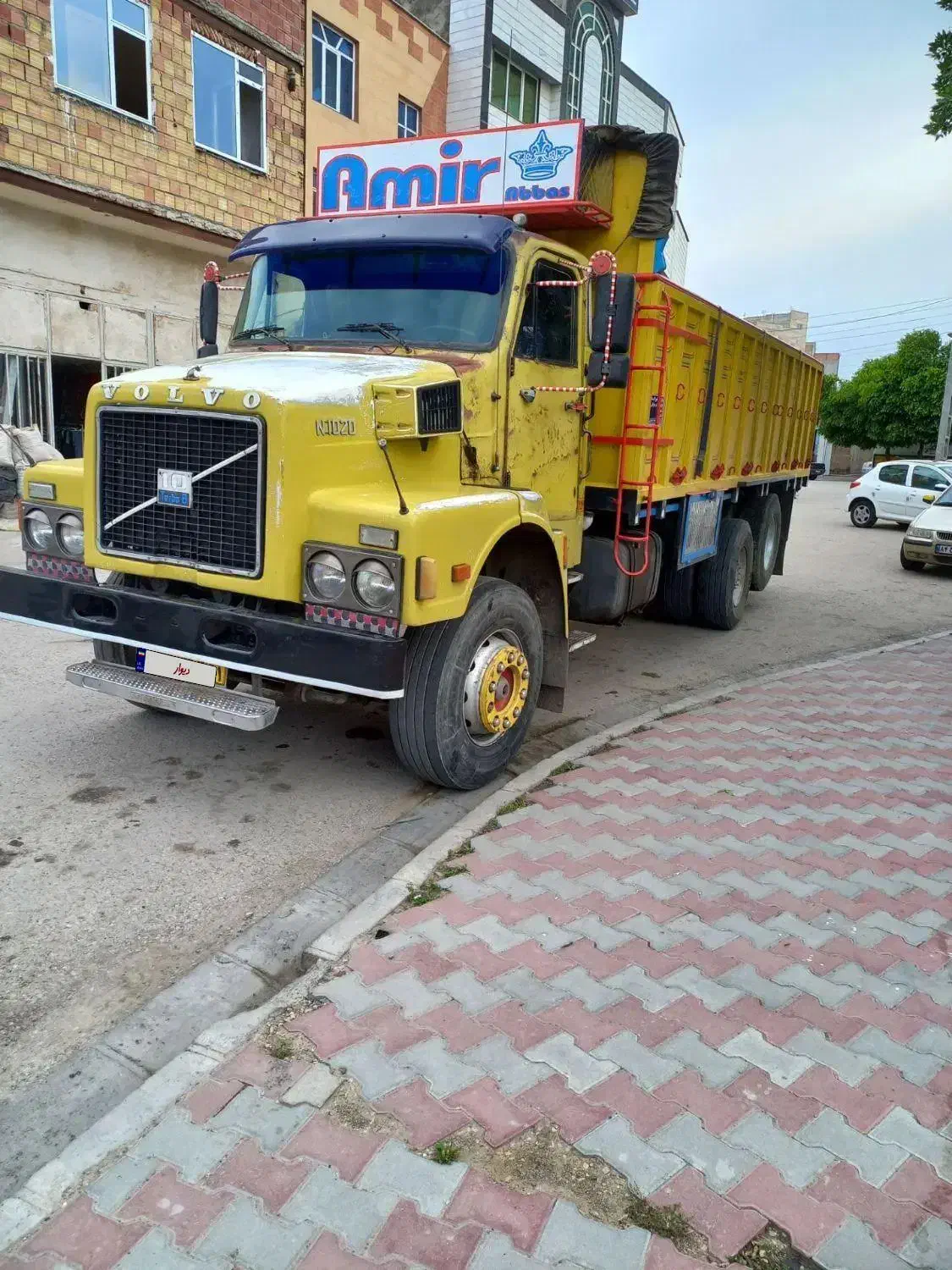 ولوو دهچرخ باری مدل ۶۰|خودرو سنگین|اردبیل, |دیوار