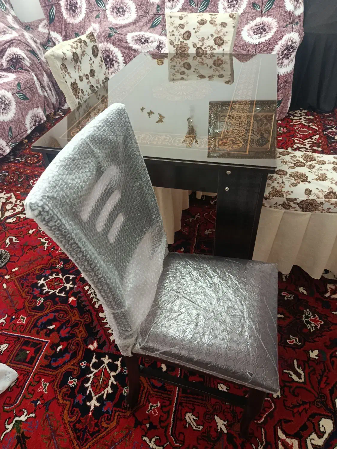 میزه غذاخوری|میز و صندلی غذاخوری|عجب شیر, |دیوار