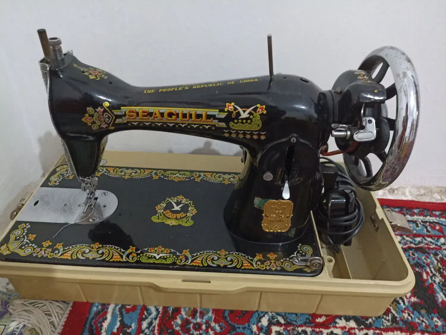 چرخ خیاطی|چرخ خیاطی و ریسندگی|دماوند, دماوند|دیوار