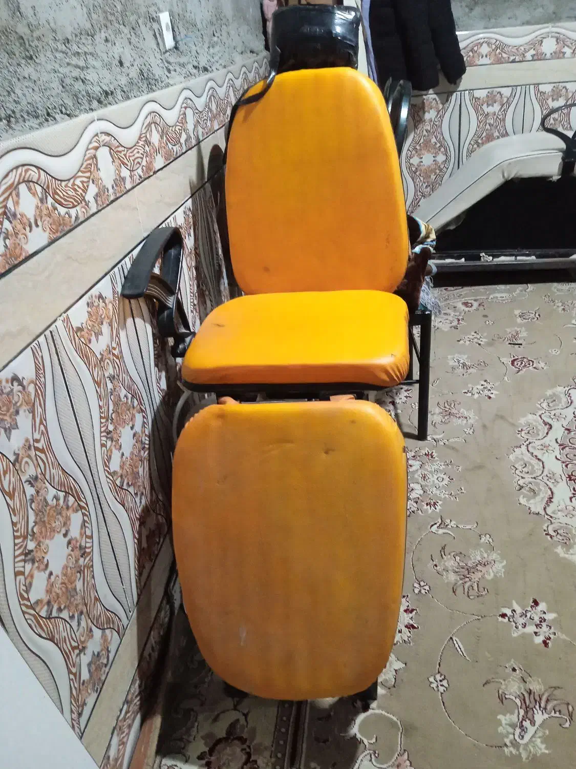 صندلی ارایشگاه|آرایشگاه و سالنهای زیبایی|سراوان, |دیوار