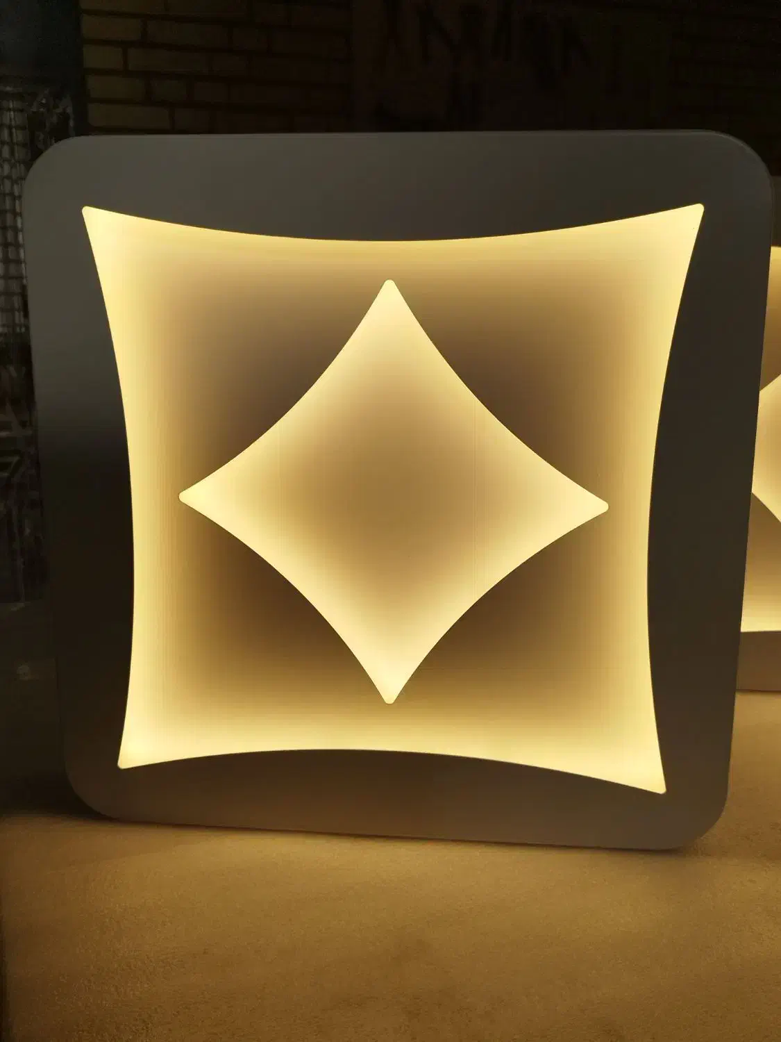 لوستر سقفی دیواری sky eye|لوستر و چراغ آویز|تهران, فردوسی|دیوار