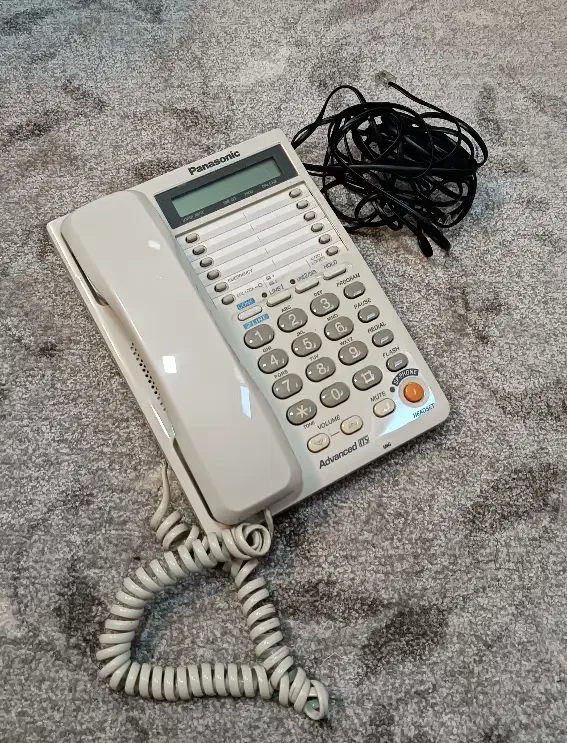 ۲ تلفن پاناسونیگ|تلفن رومیزی|مشهد, رسالت|دیوار