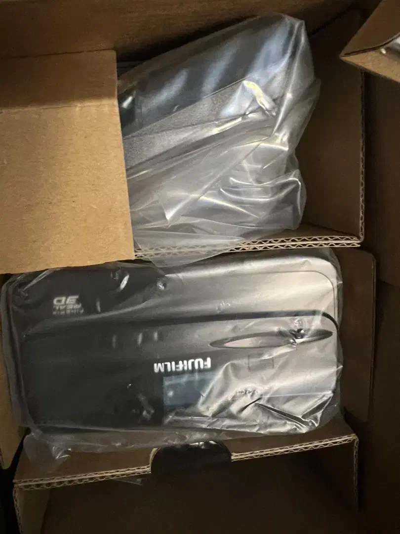 دوربین فوجی دیجیتال سه بعدی|دوربین عکاسی و فیلمبرداری|تهران, گیشا|دیوار