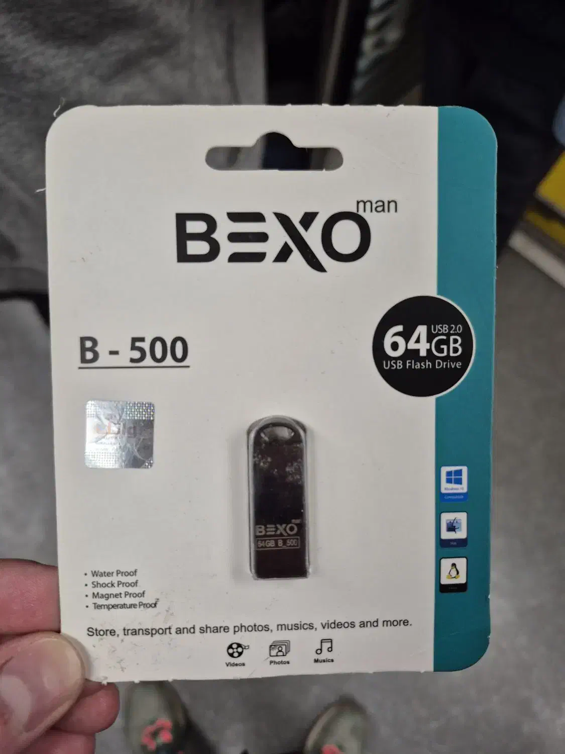 فلش ۶۴ گیگ با نازل ترین قیمت|قطعات و لوازم جانبی رایانه|تهران, بازار|دیوار