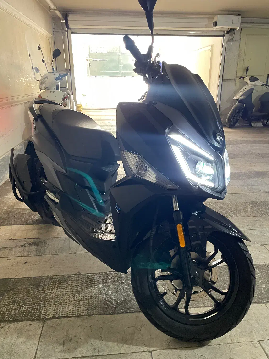 j200 مشکی مات|موتورسیکلت|تهران, قزل قلعه|دیوار