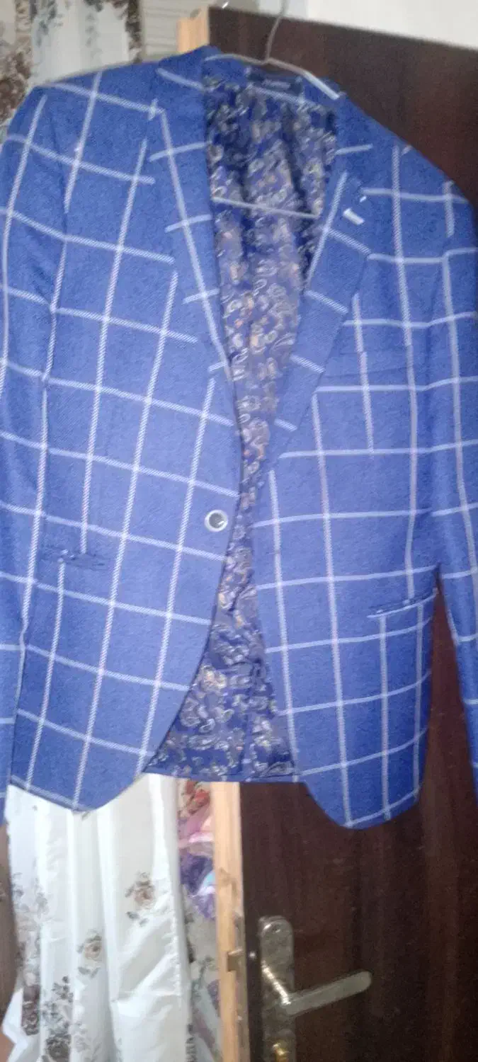 لباس ها فقط یک بار استفاده شدن|لباس|چابهار, |دیوار