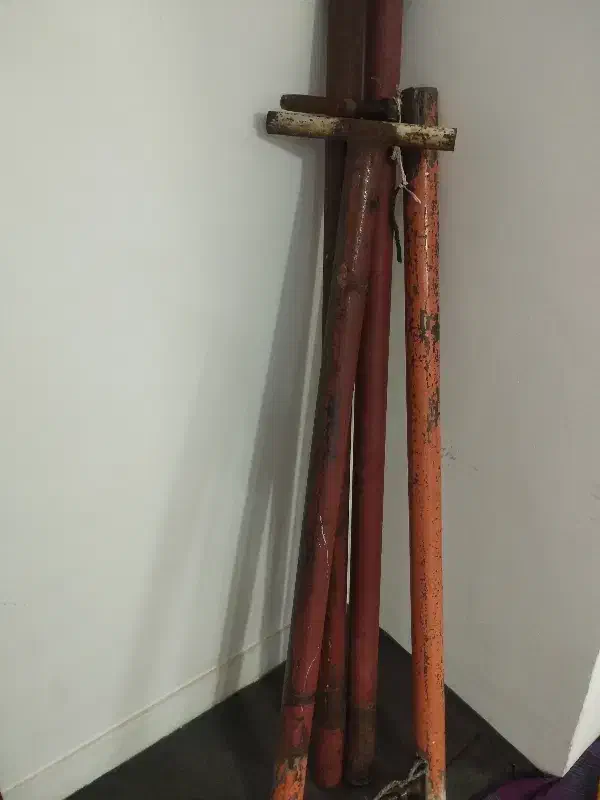 داره قالی آهنی|فرش|ری, صفاییه (چشمه علی)|دیوار