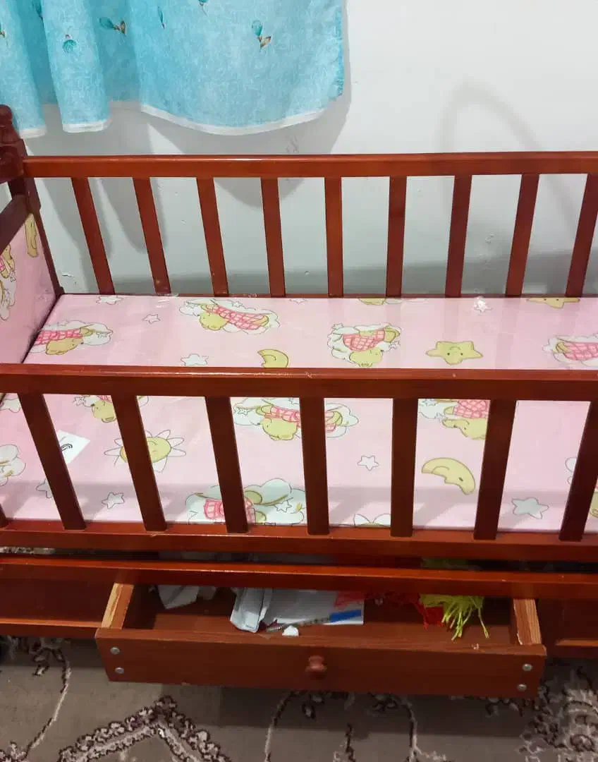 گهواره در حد نو|اسباب و اثاث بچه|درگهان, |دیوار