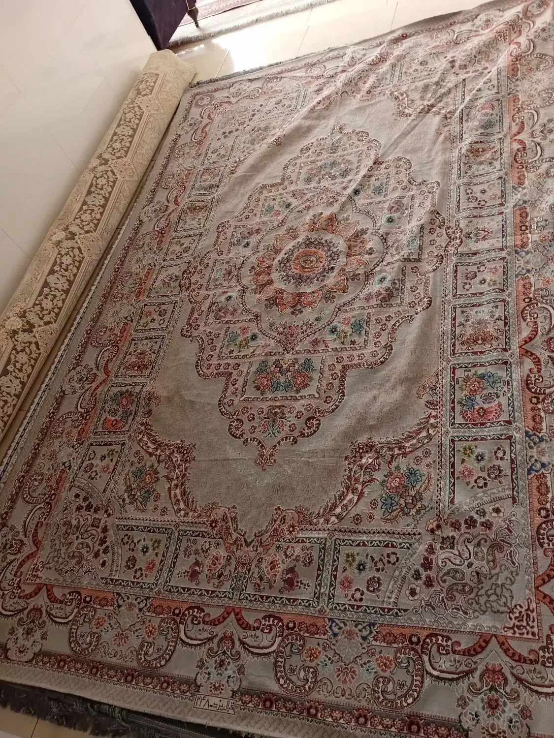 روفرشی|روفرشی|زبرخان, |دیوار