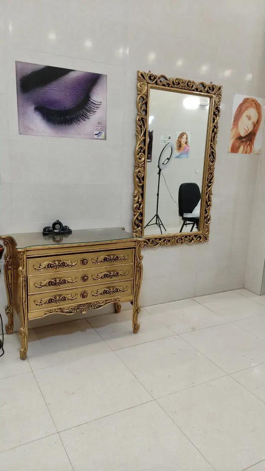میز وآیینه منبت برای سالن ارایش|آرایشگاه و سالنهای زیبایی|برخوار, |دیوار