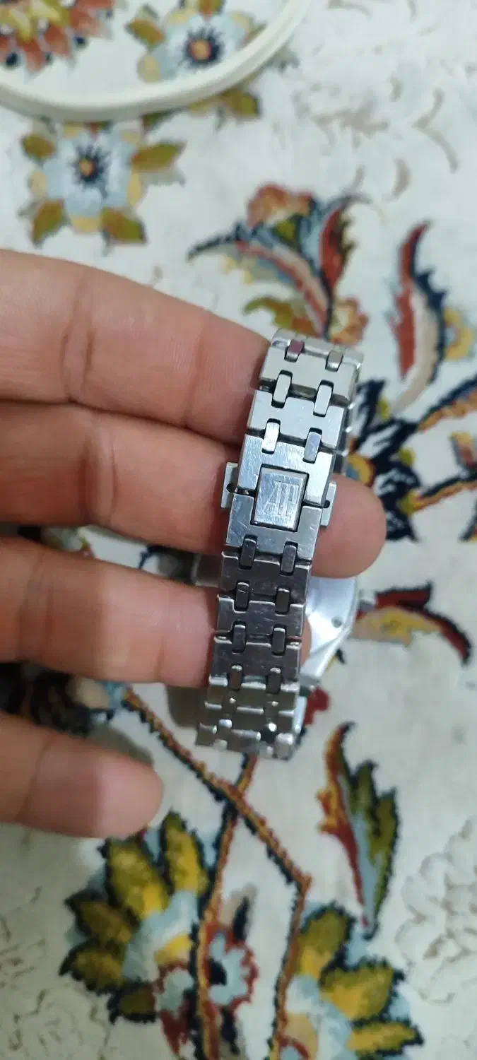 ساعت|ساعت|پرند, فاز ۵|دیوار