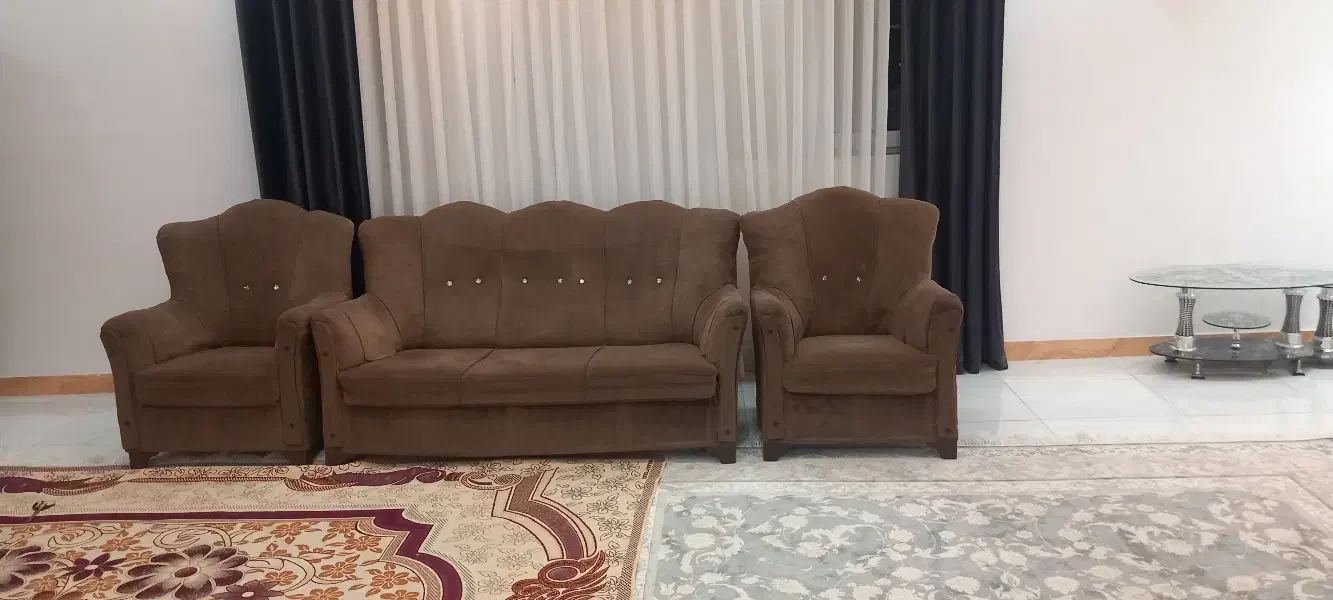 فروش مبل ۷ نفره|مبلمان خانگی و میز عسلی|رشت, نخودچر|دیوار