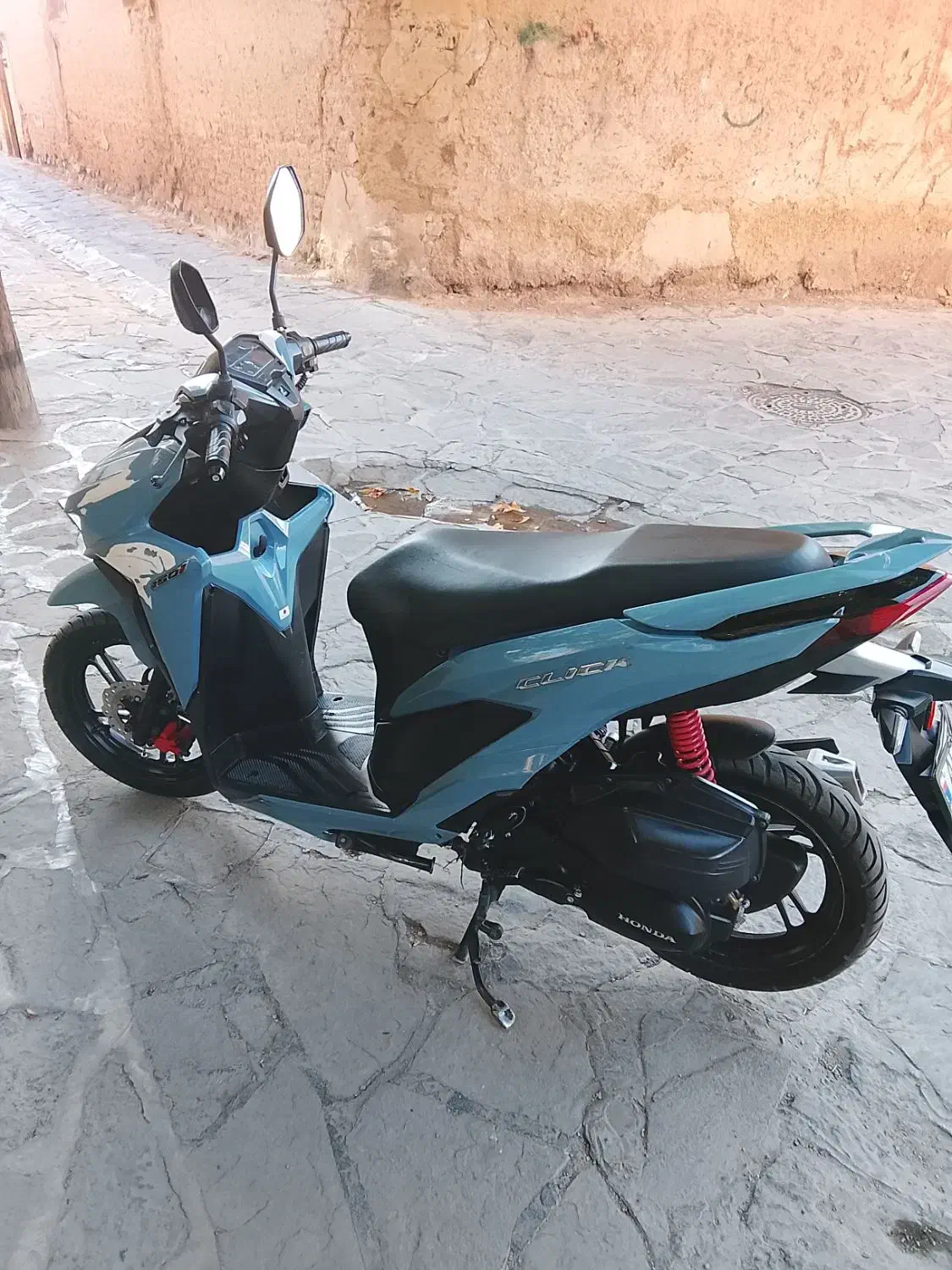 موتور کلیک 150|موتورسیکلت|قم, زنبیل آباد|دیوار