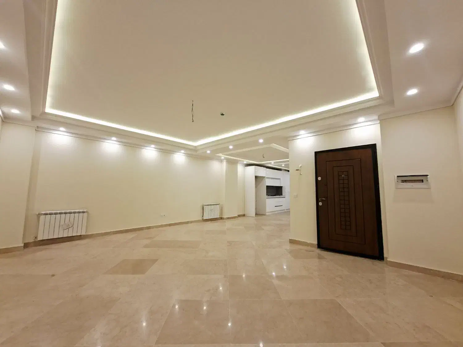 ۱۲۵ متر دو خواب/ فول امکانات/ نوساز