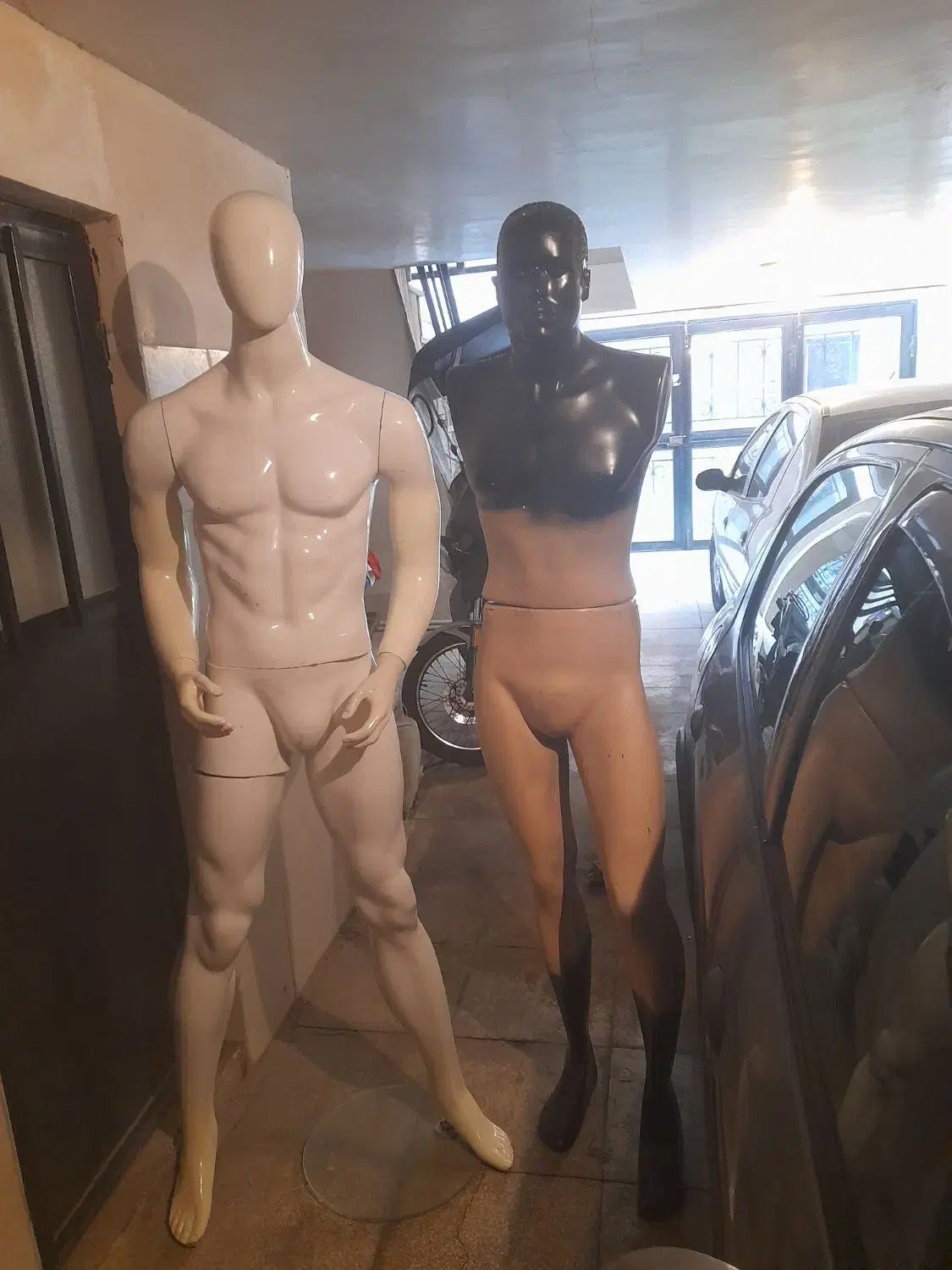 فروش مانکن دو عدد باهم|فروشگاه و مغازه|تهران, سلسبیل شمالی|دیوار