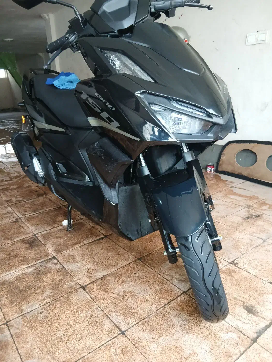 واریو ۱۴۰۲ درحد صفر بیمه یکسال فول|موتورسیکلت|اردبیل, |دیوار