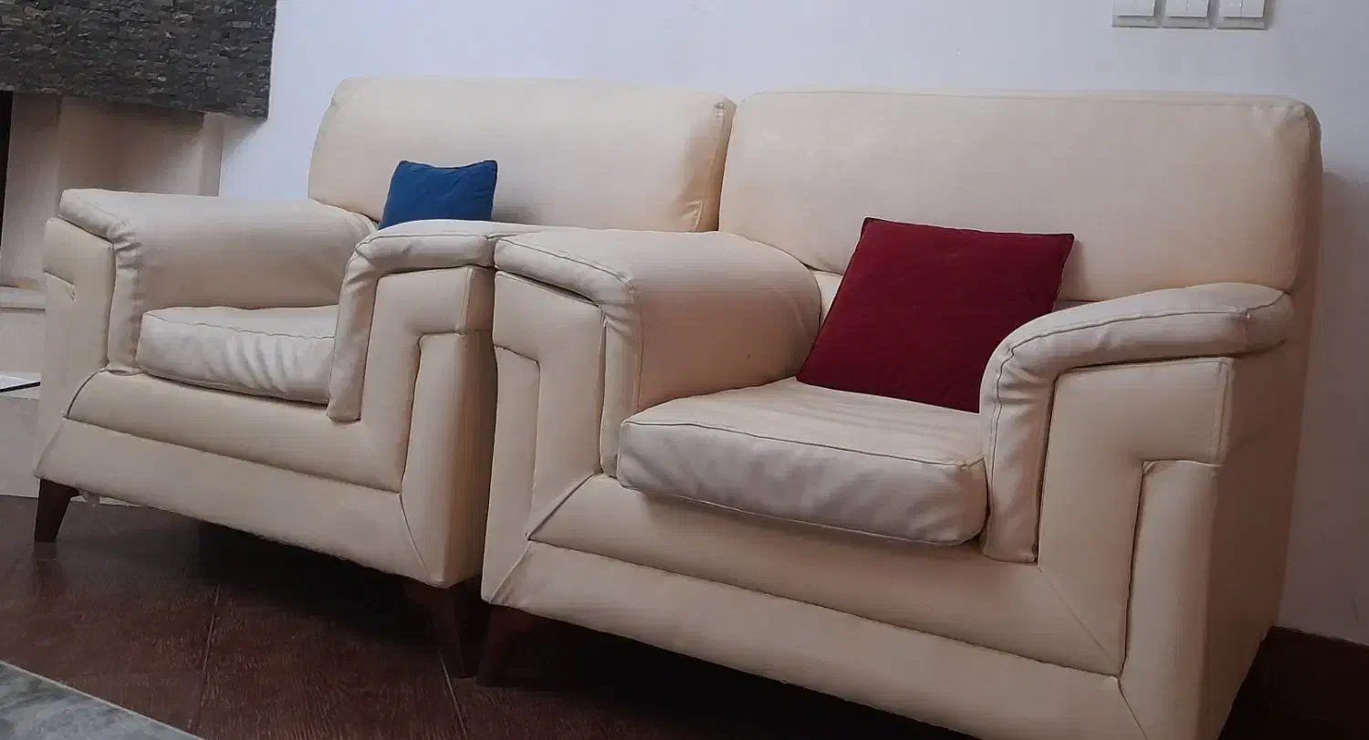 مبل ۷نفره چرمی لیمویی کمرنگ|مبلمان خانگی و میز عسلی|قائمشهر, |دیوار