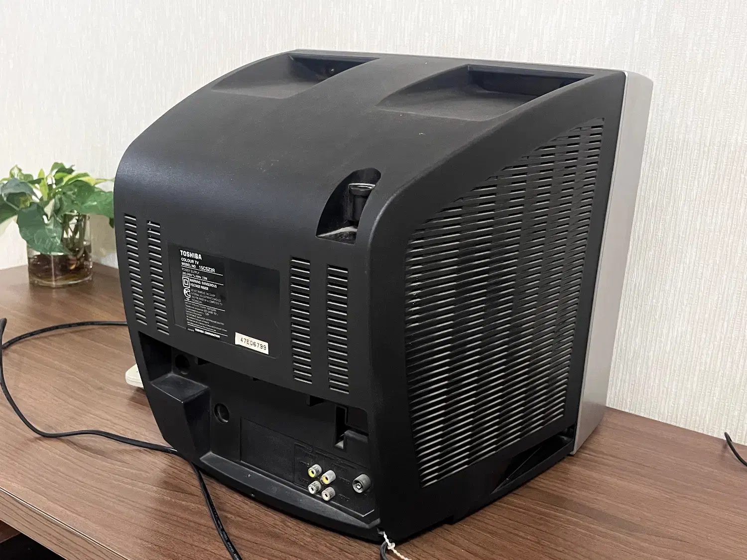 تلویزیون ۱۴ اینچ توشیبا|تلویزیون و پروژکتور|بابل, |دیوار