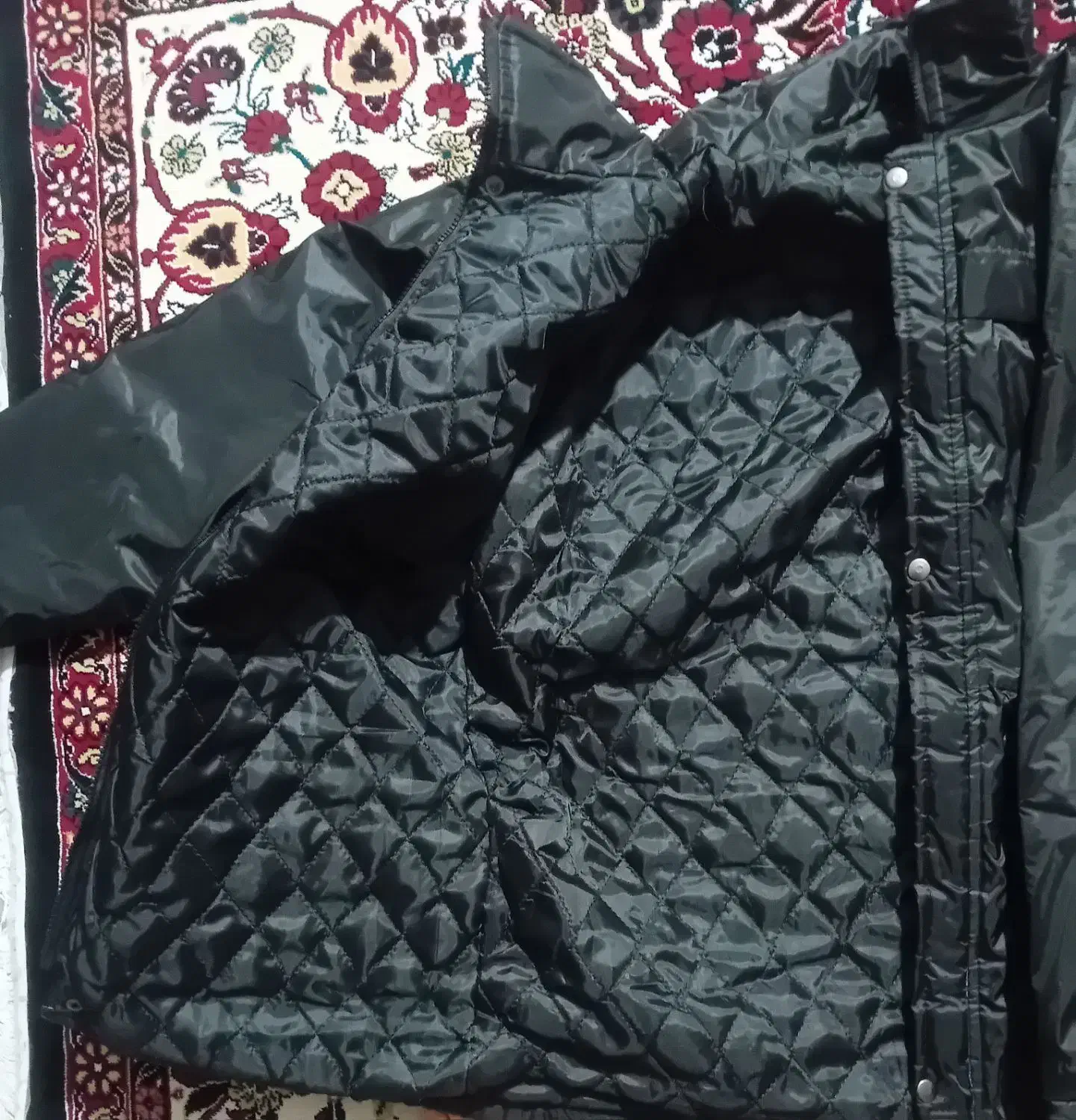 بارانی|لباس|شاهین دژ, |دیوار