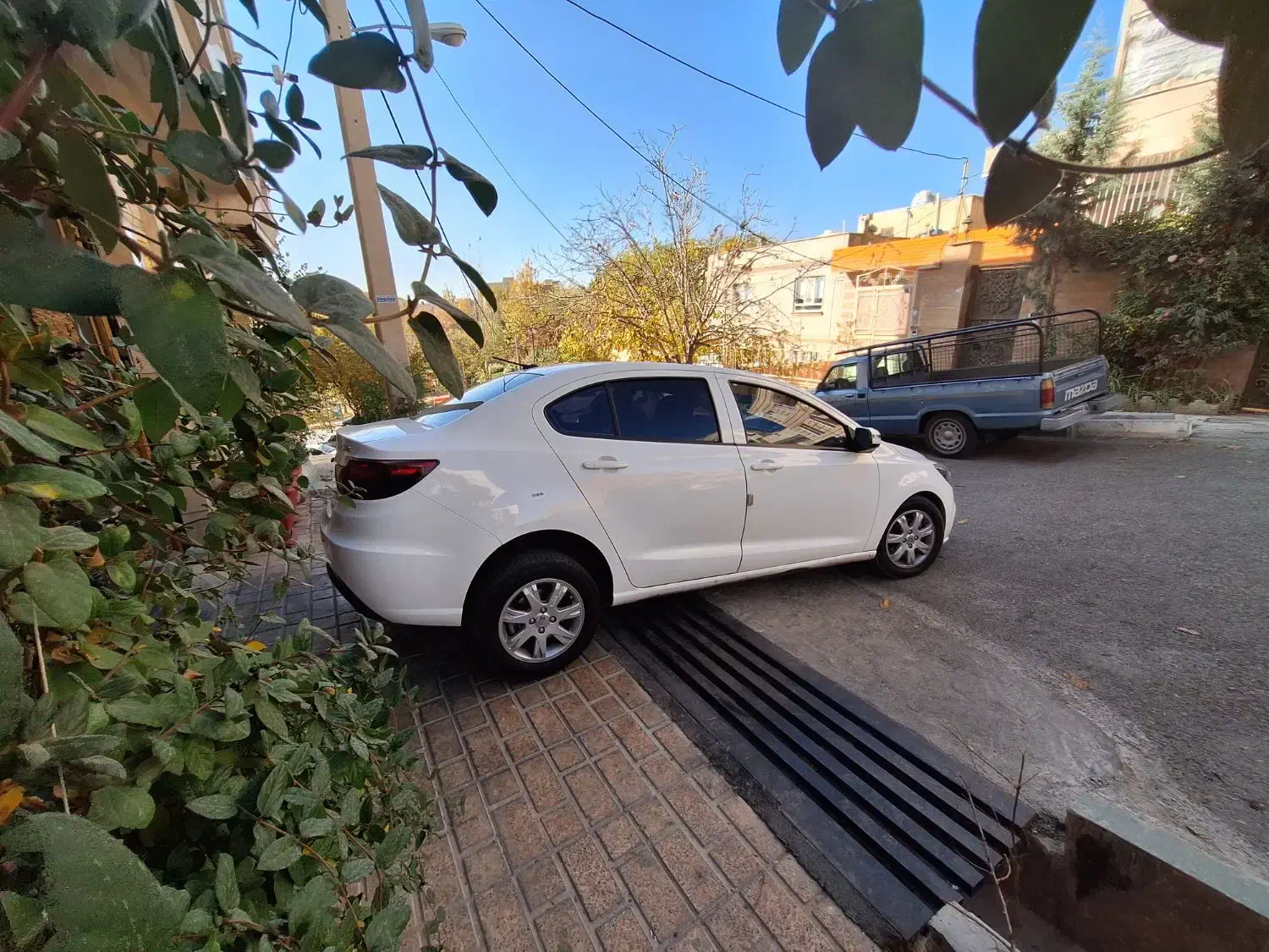 شاهینg|خودرو سواری و وانت|دماوند, گیلاوند|دیوار