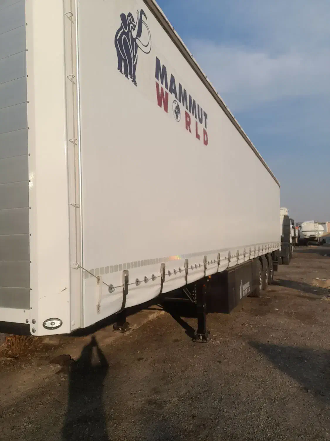 کانتینر ۴۰۴ صفر کیلومتر|خودرو سنگین|تهران, هلال احمر|دیوار