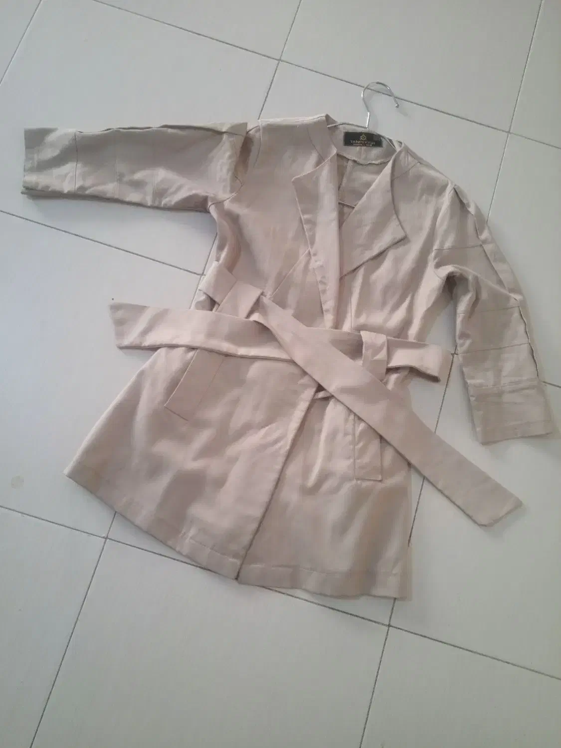 پالتو.بارونی|لباس|ری, ملک‌آباد|دیوار