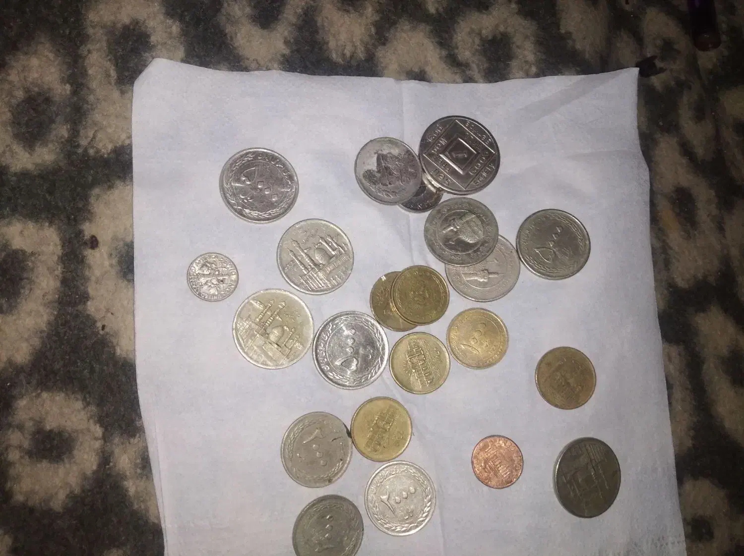 مقداری سکه خارجی وایرانی|کلکسیون سکه، تمبر، اسکناس|کرمان, |دیوار