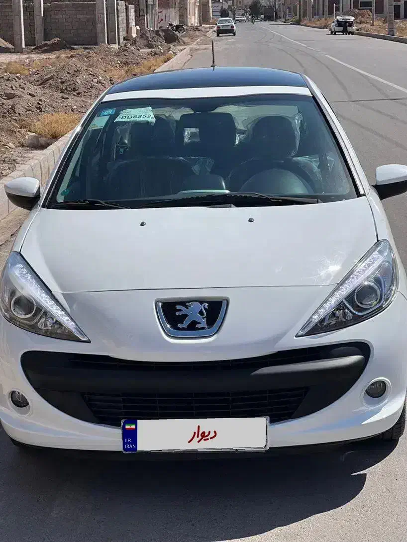 ۲۰۷پانامرا ۱۴۰۲|خودرو سواری و وانت|کرمان, |دیوار