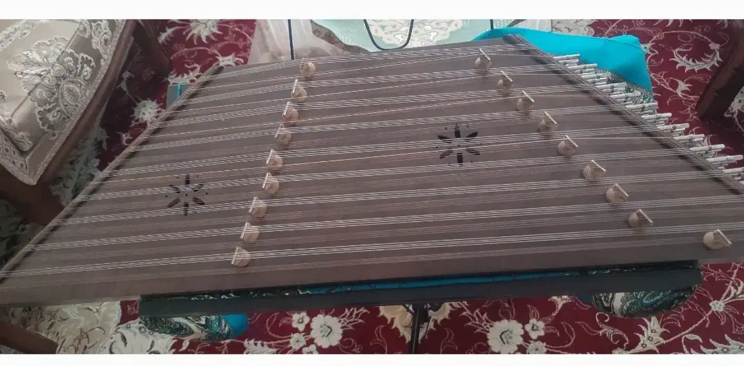 سنتور پوریا|سازهای سنتی|شاهرود, |دیوار