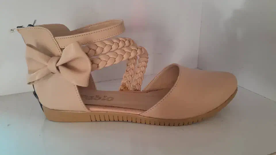 کفش ودمپای|کیف، کفش، کمربند|لامرد, |دیوار