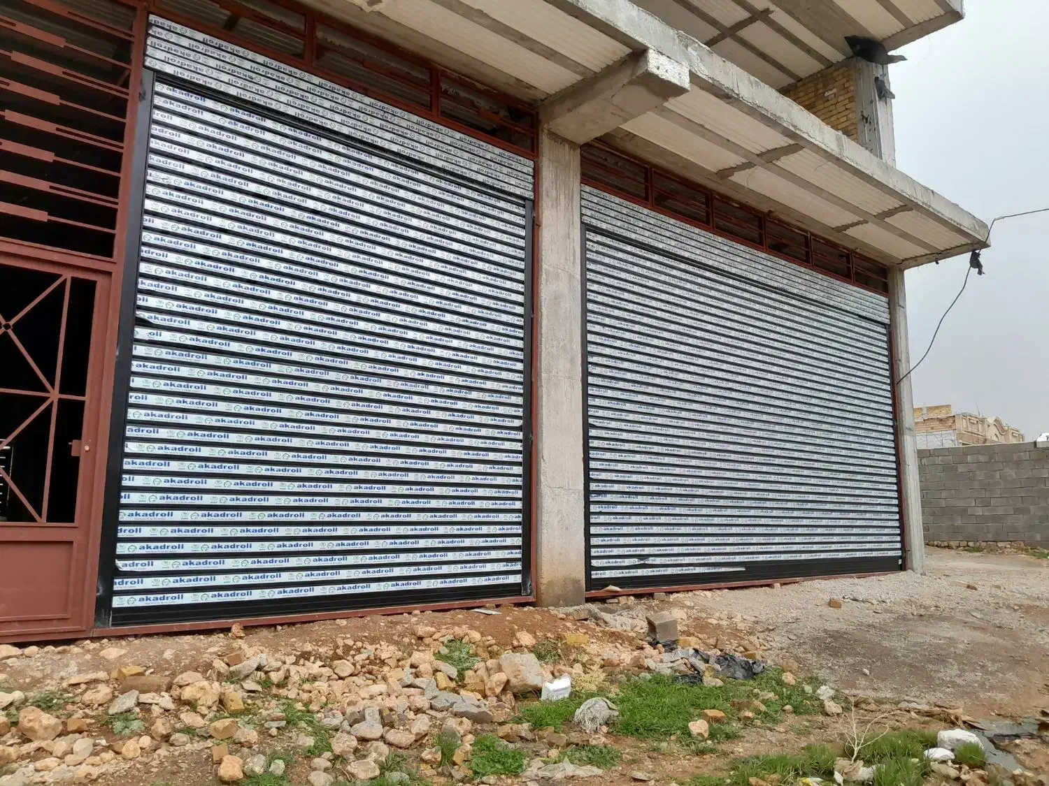 نصب درب کرکره برقی|خدمات پیشه و مهارت|ایوان, |دیوار