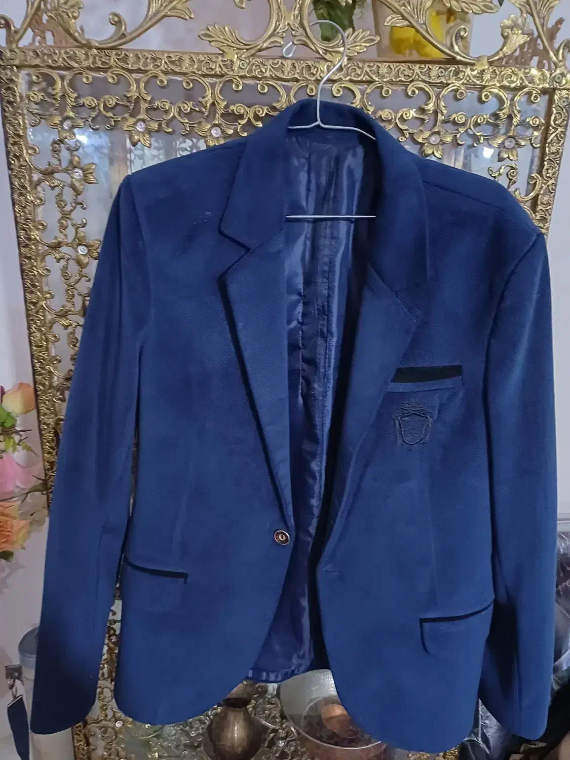 کت مردانه|لباس|میانه, |دیوار